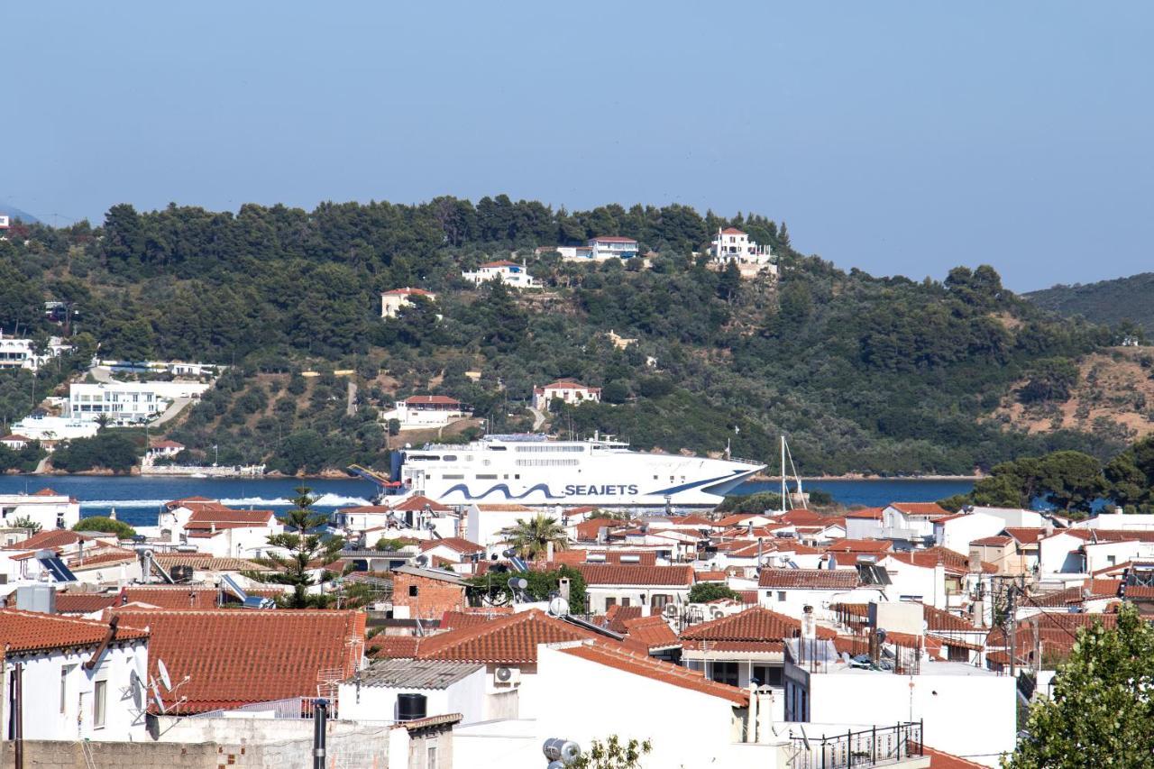 D & E Skiathos-Stadt